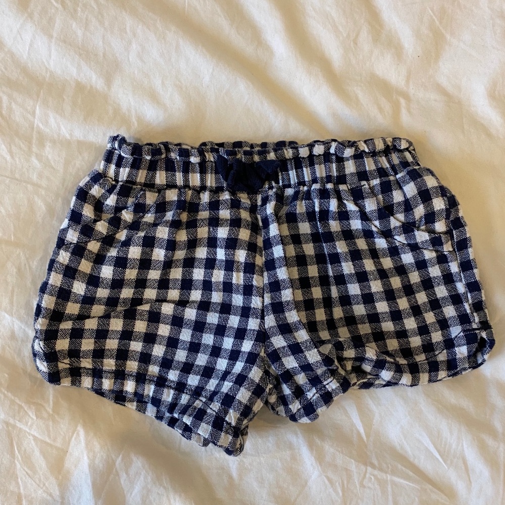 Gingham Summer Shorts! Size 3T ☀️